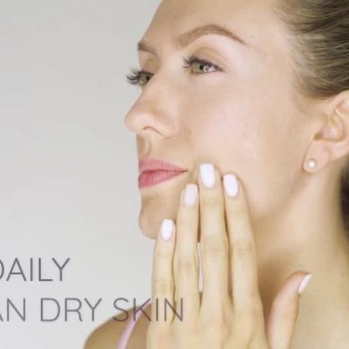 Pure Hyaluronic Acid Serum for Face 2 Oz Medical Quality Hydrating for Skin Lips